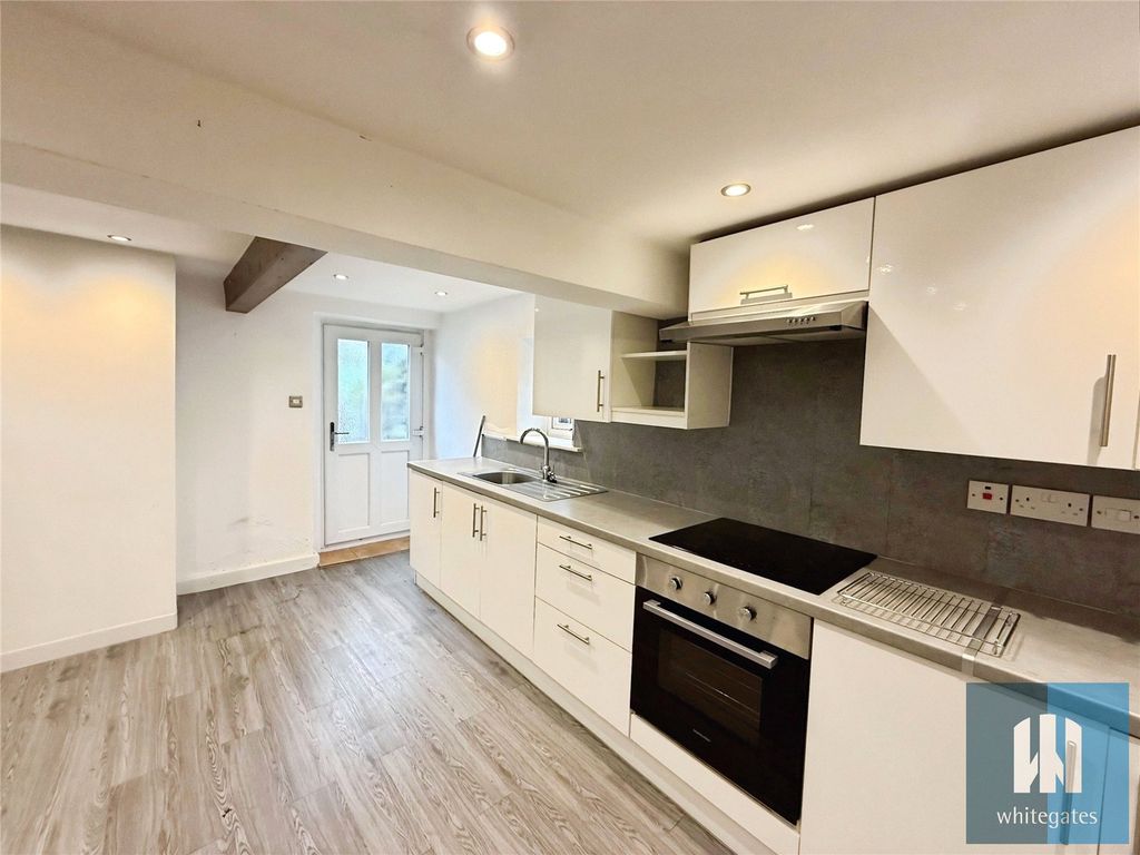 Property photo 2 of 13 Picture No. 11