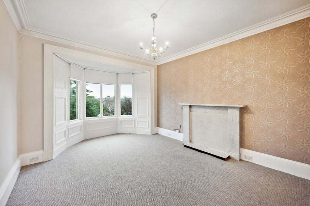 Property photo 3 of 11 3