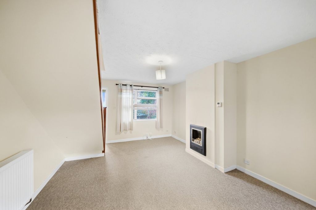 Property photo 3 of 13 Picture No. 11