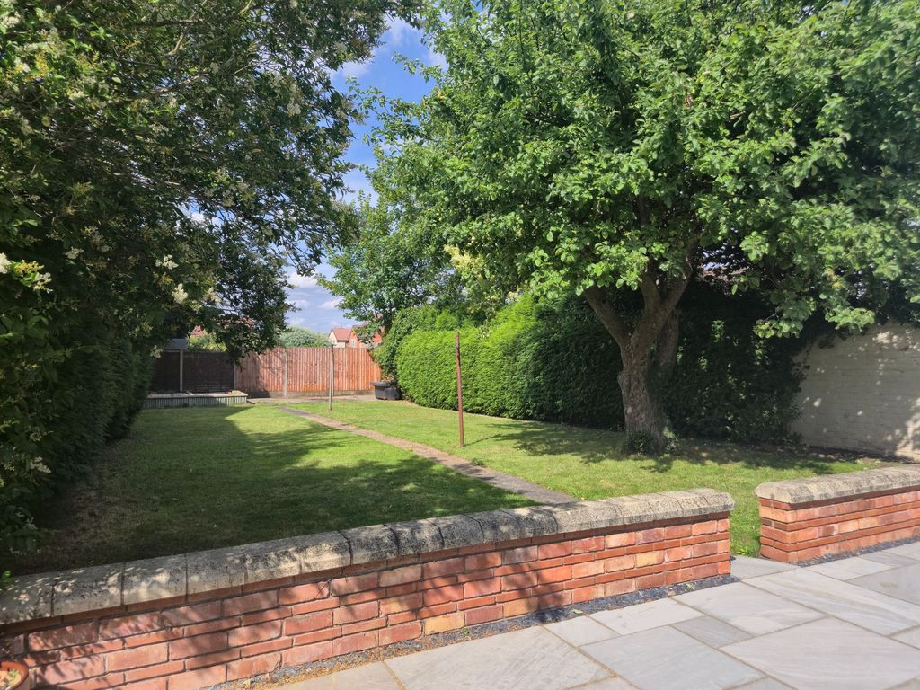 Property photo 3 of 26