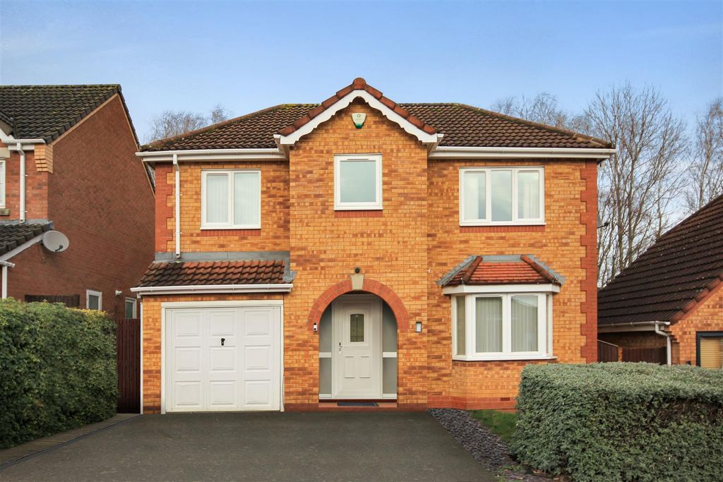 Property photo 1 of 14 Front 1.Jpg