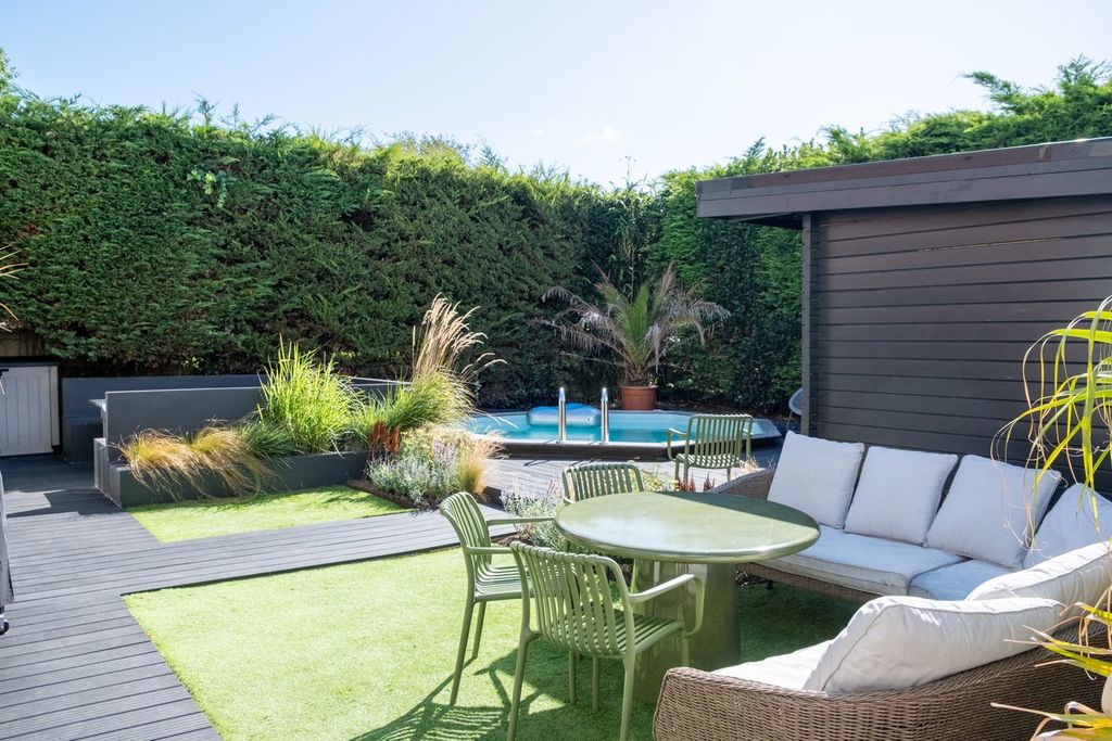 Property photo 3 of 30