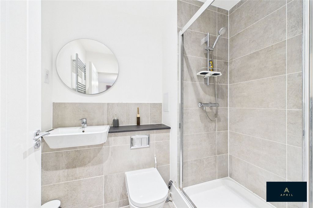 Property photo 3 of 34 Picture No. 18