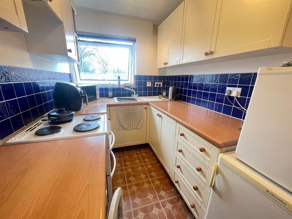 Property photo 2 of 6