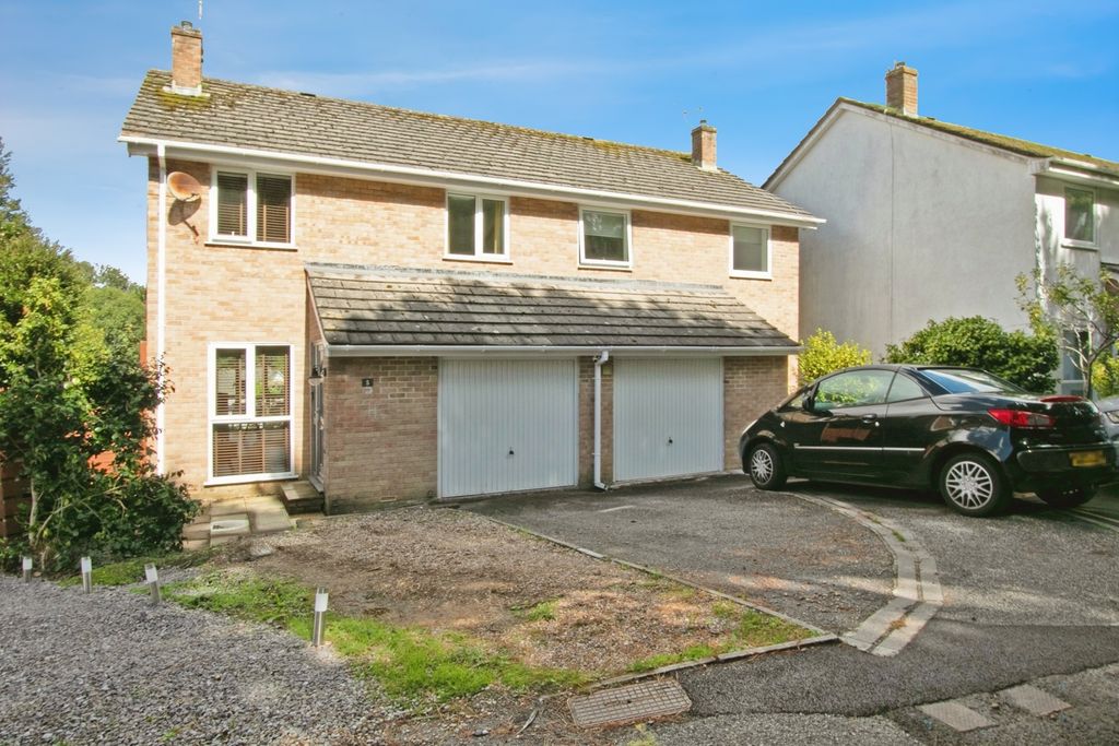 Property photo 1 of 17 Photo