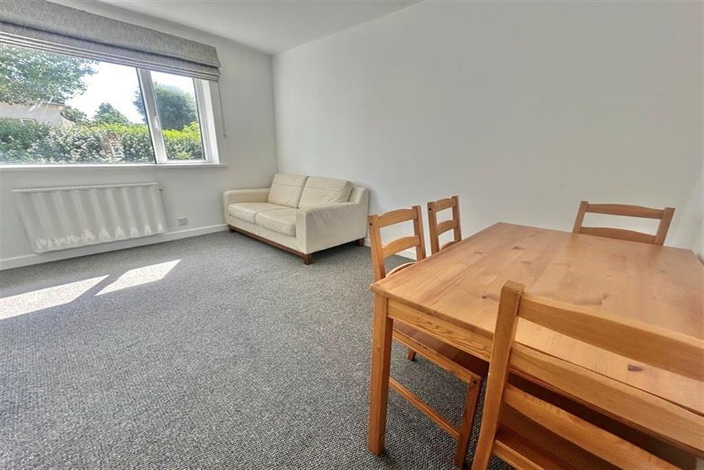 Property photo 1 of 12 (Main)