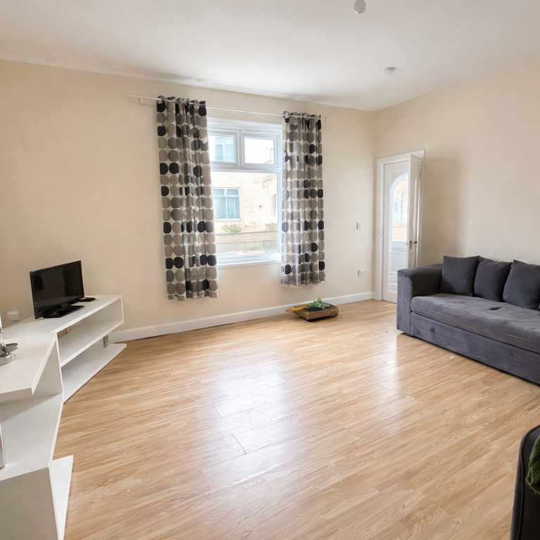 Property photo 2 of 7 Gallery