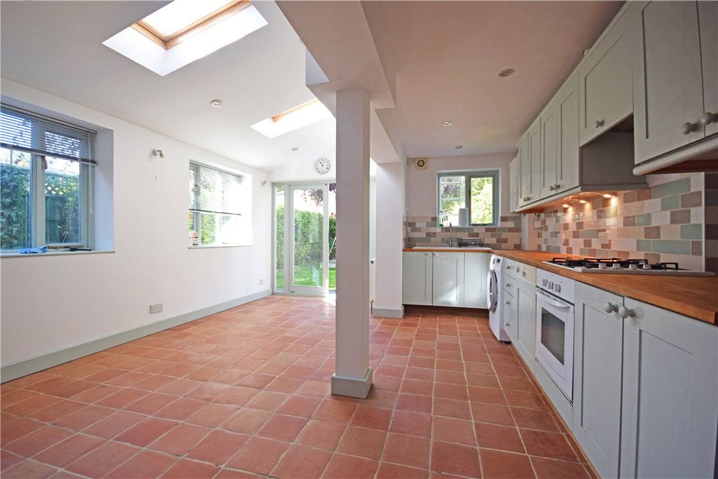 Property photo 3 of 8 Picture No. 05