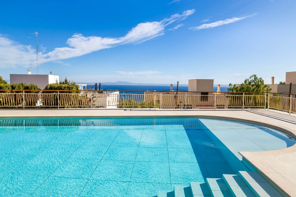 Property photo 1 of 16 Pool (2)