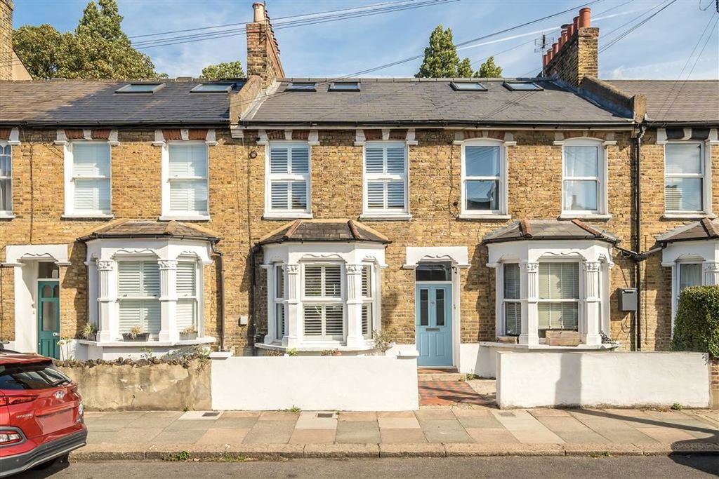Property photo 1 of 7