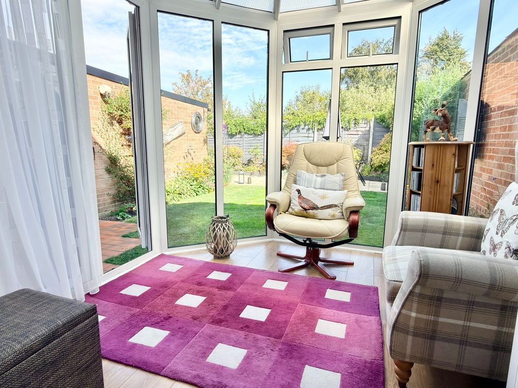 Property photo 2 of 11