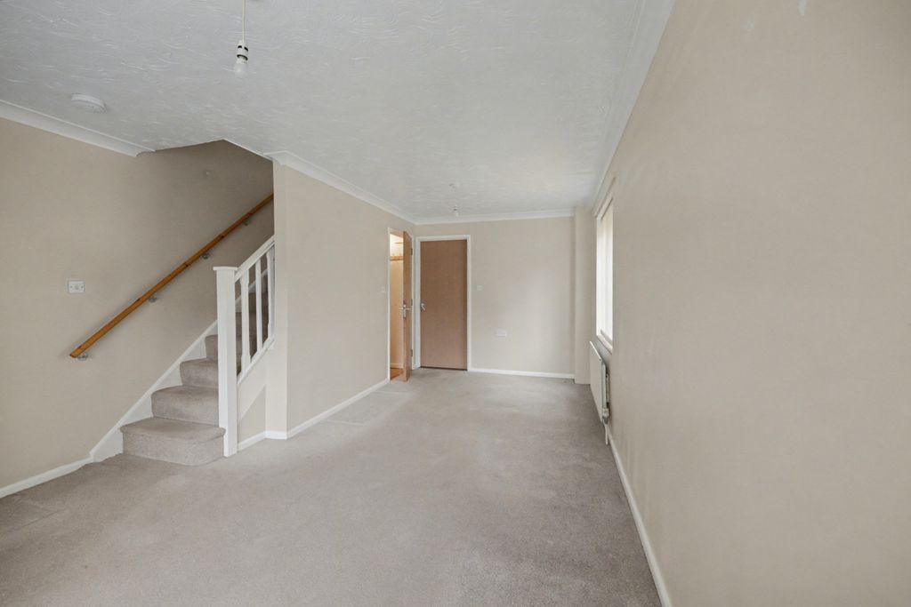 Property photo 3 of 16 3 Oak Tree Way, Histon, Cambridge, Cambridgeshire, Cb24 9Bp