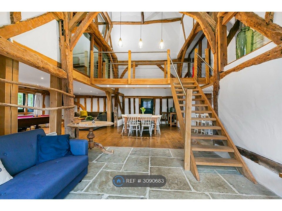 Property photo 1 of 20 Entrance Hall
