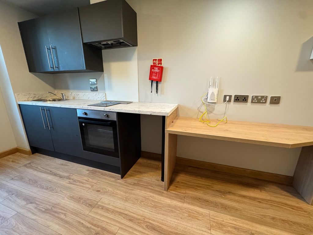 Property photo 3 of 12 Picture No. 09