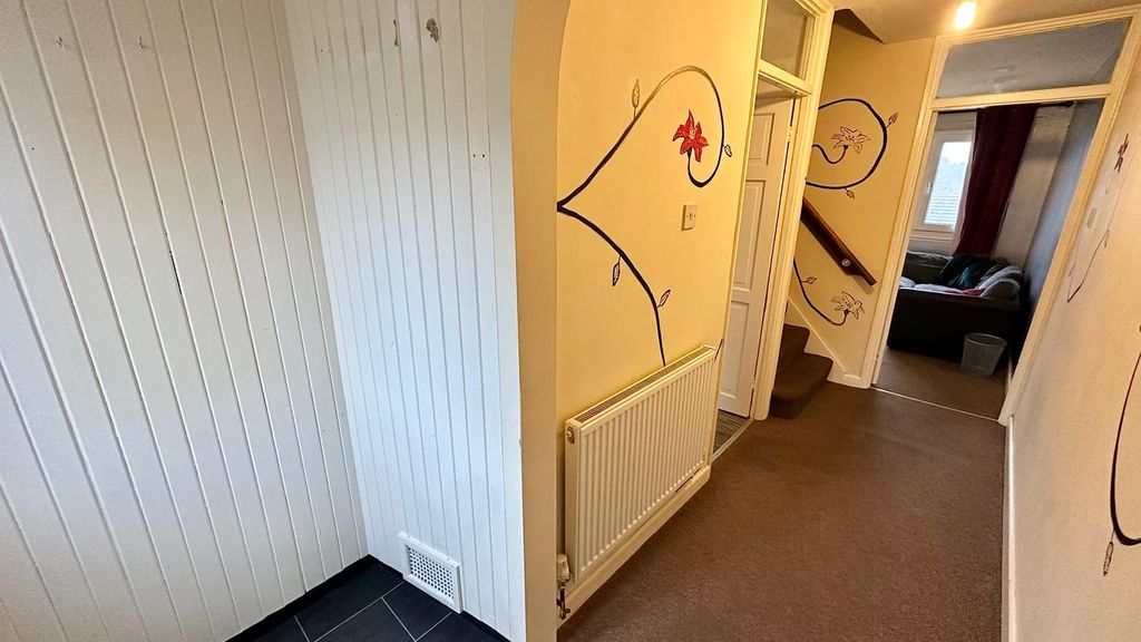 Property photo 2 of 14 Gallery