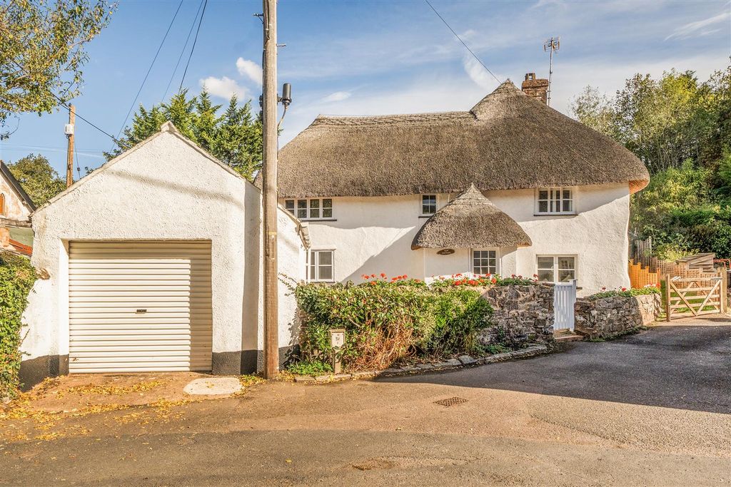 Property photo 1 of 19 Front Of Elm Cottage