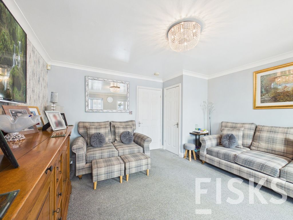 Property photo 3 of 18