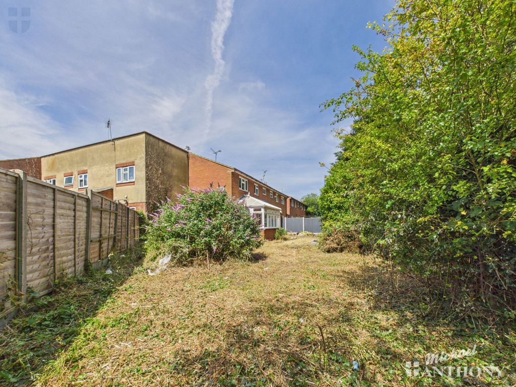 Property photo 2 of 17 Cam03852G0-Pr0717-Still015