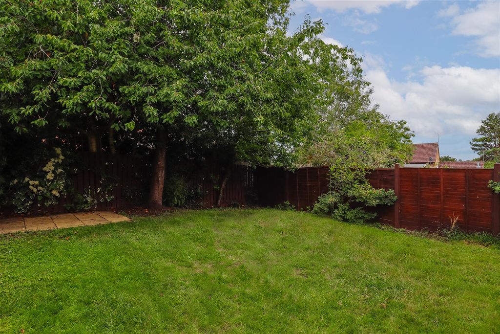 Property photo 2 of 19