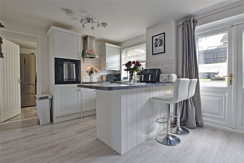 Property photo 2 of 20 Picture No. 09