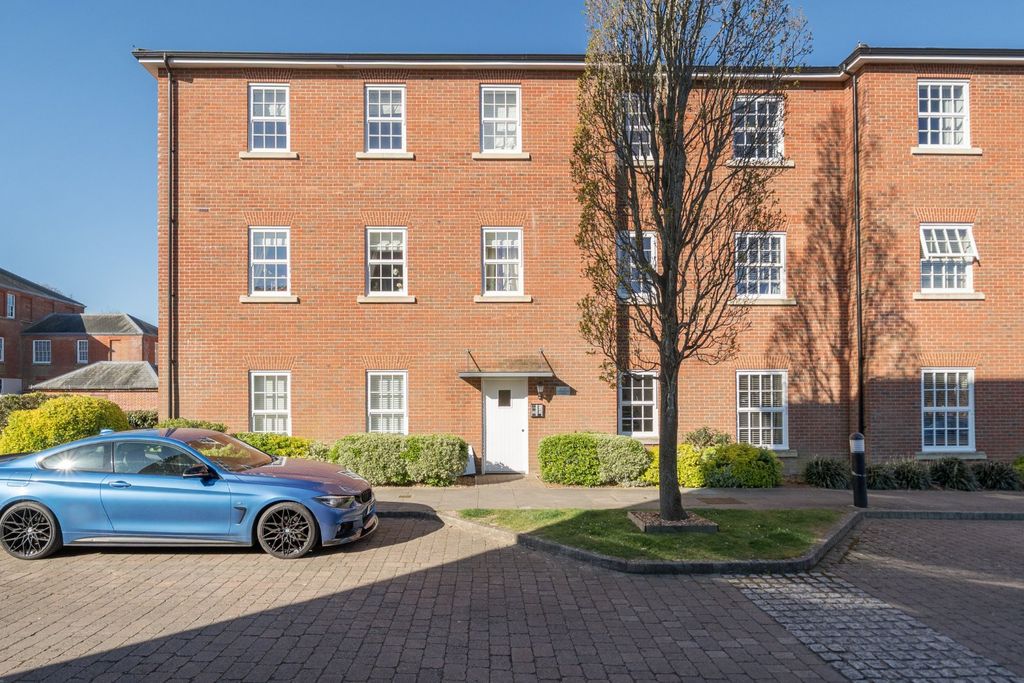 Property photo 1 of 12 Picture No. 17