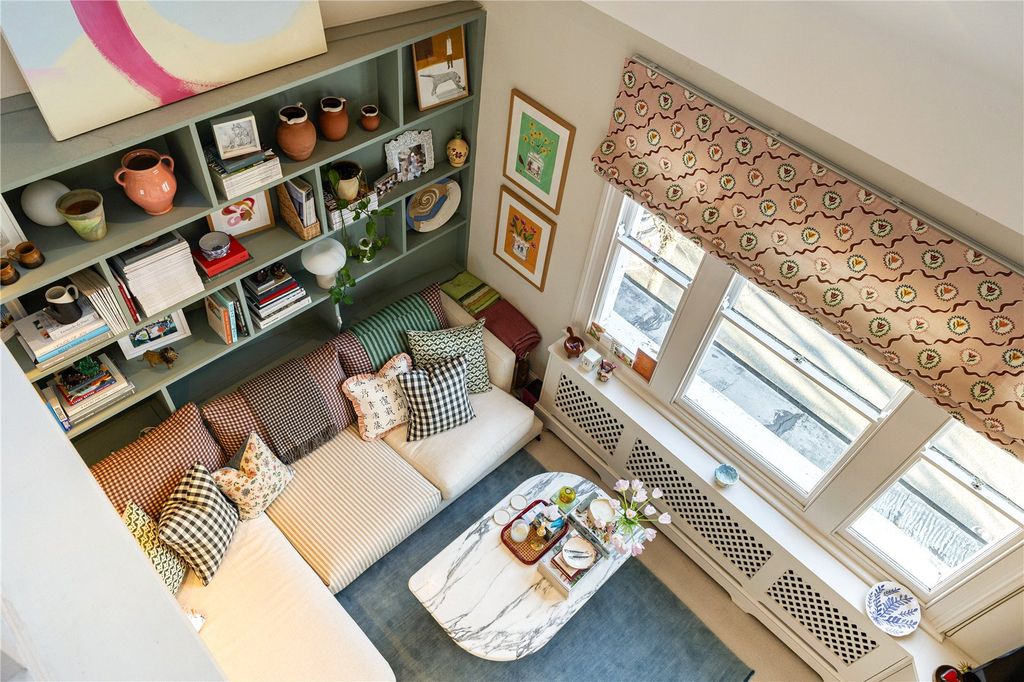 Property photo 3 of 16 Reception Room