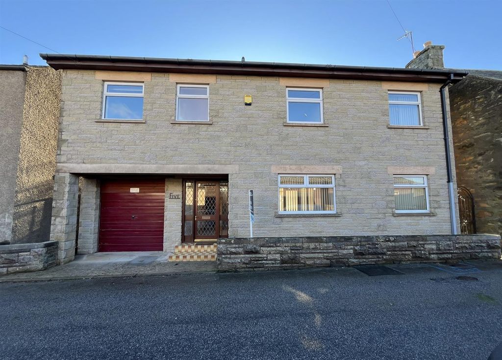 Property photo 1 of 25 5 West Back Street Elgin