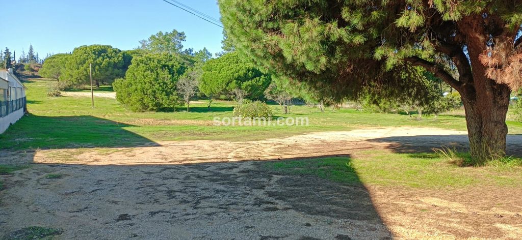 Property photo 1 of 2