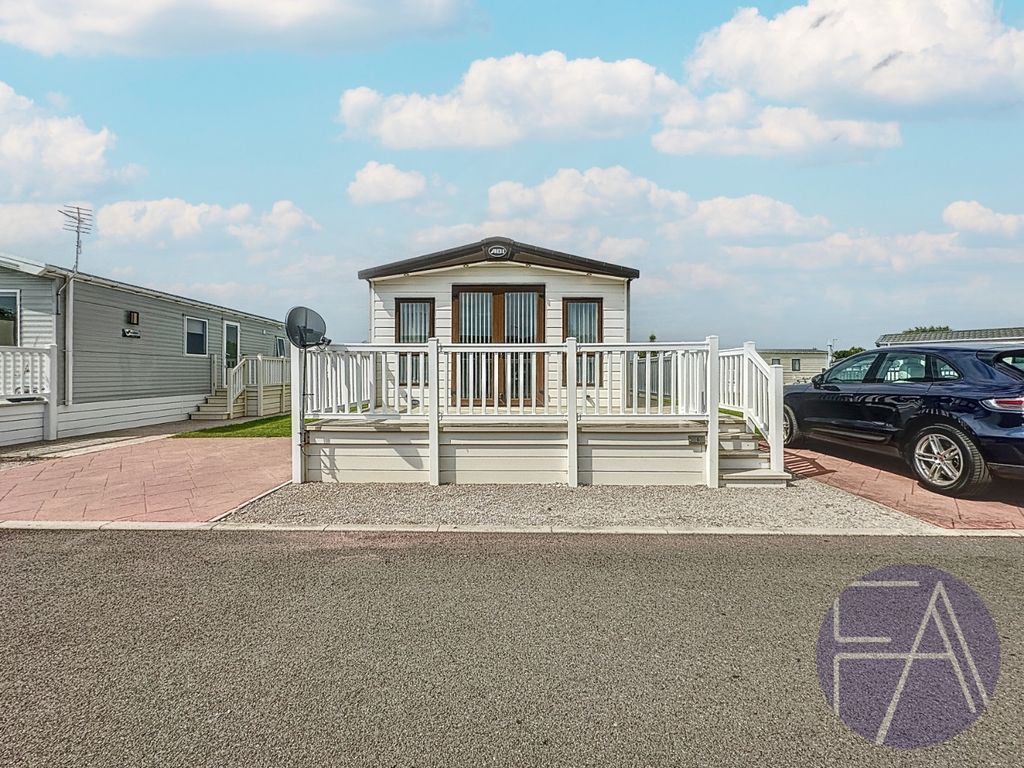 Property photo 1 of 18 4445640