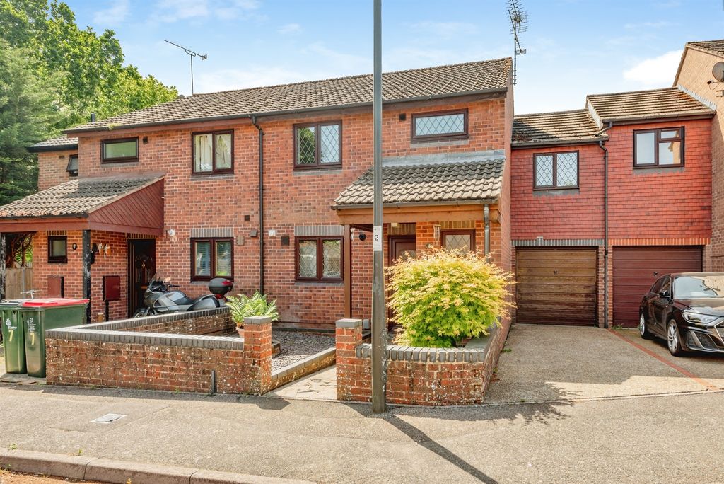 Property photo 2 of 18