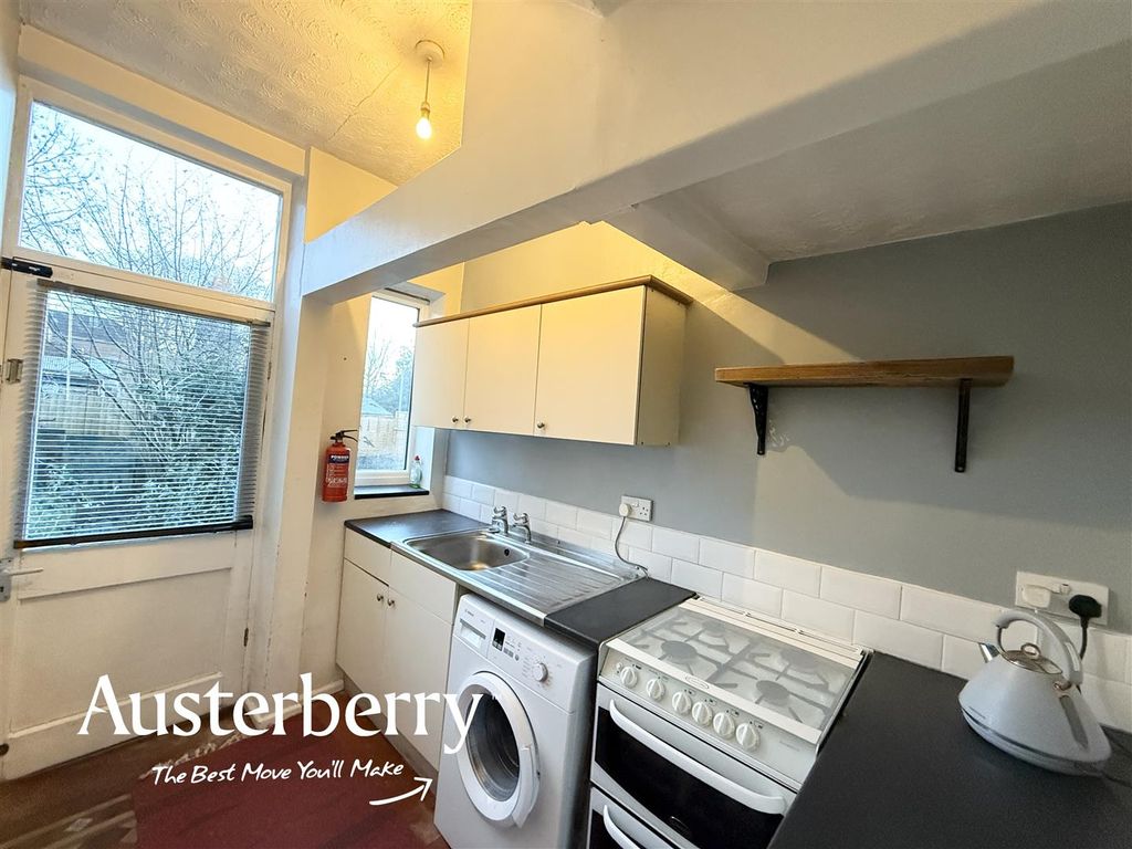 Property photo 3 of 8 Img_2735.Jpg