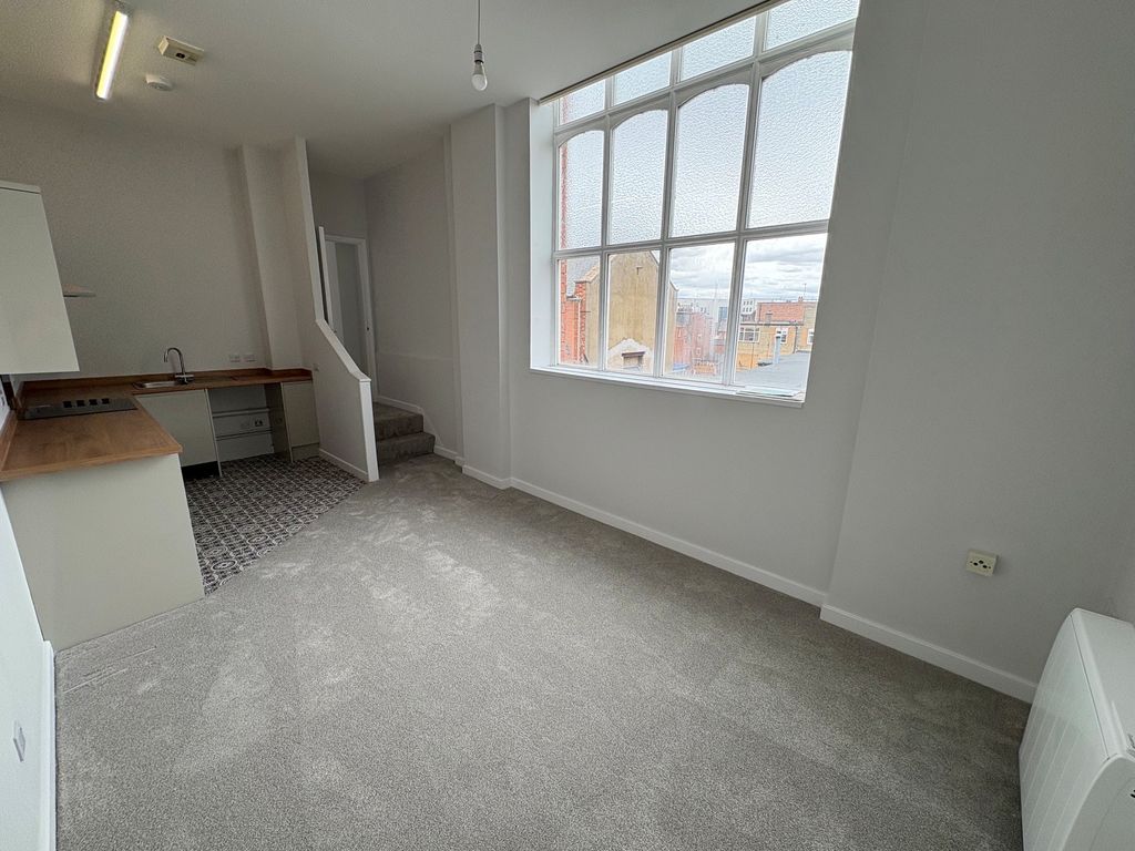 Property photo 3 of 14 Image