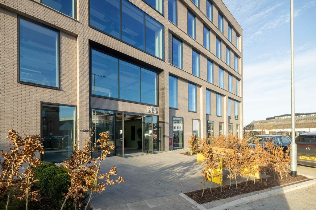 Property photo 2 of 9 Smart Power Road Studio 5 Launch4.Jpeg