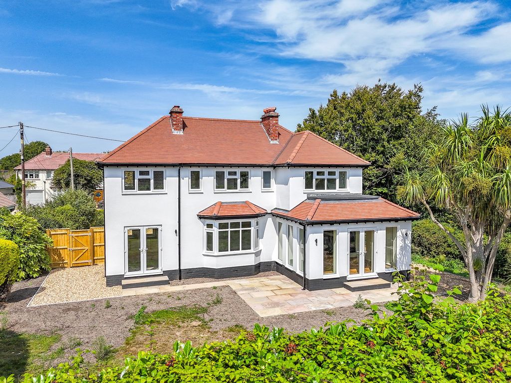 Property photo 2 of 21