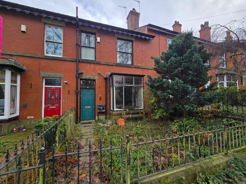 Property photo 1 of 17 Front