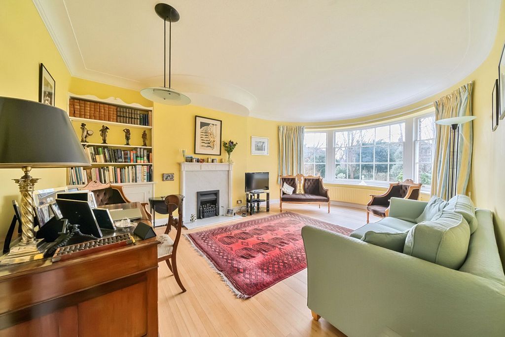 Property photo 2 of 22 Reception