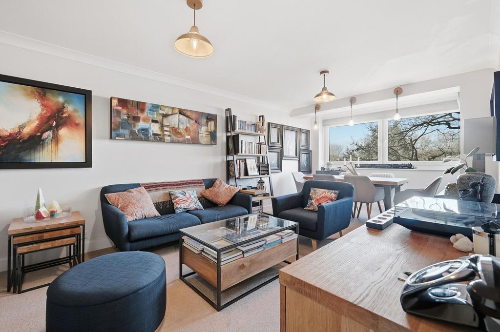 Property photo 2 of 17 Living Room