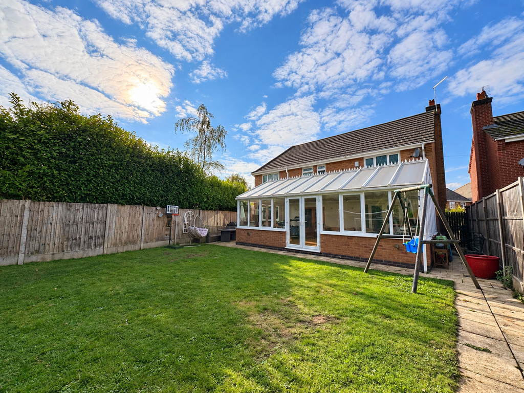 Property photo 2 of 21 Rear Garden