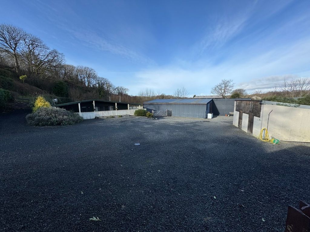 Property photo 2 of 67