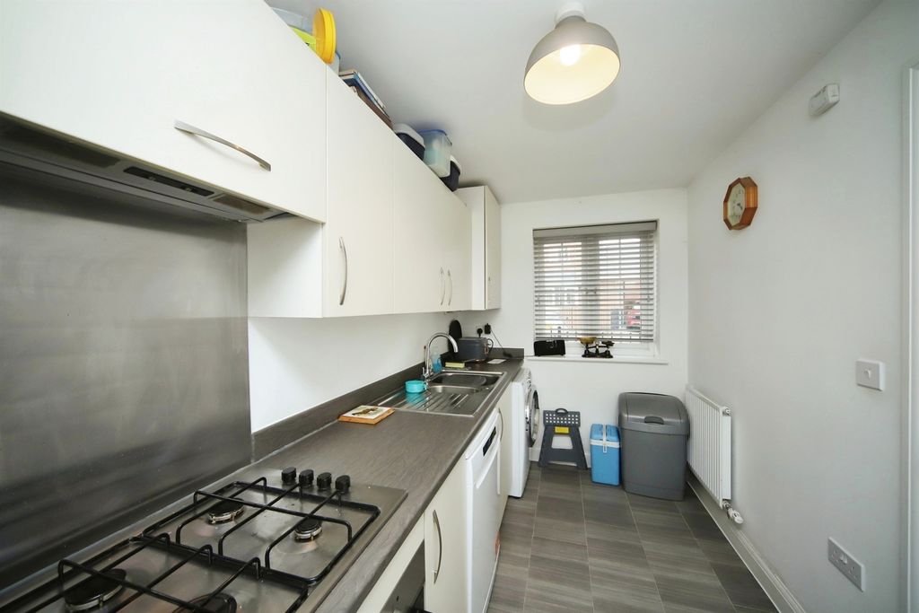 Property photo 2 of 14