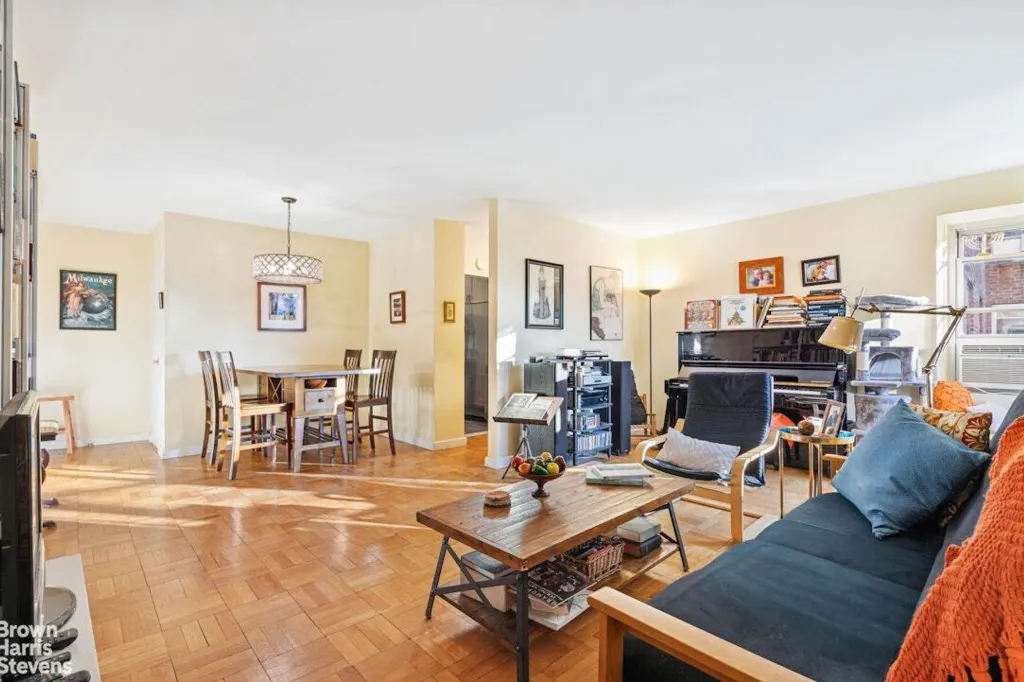 Property photo 3 of 12 <Alttext/>