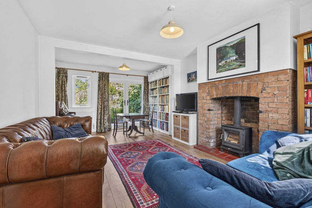 Property photo 3 of 29
