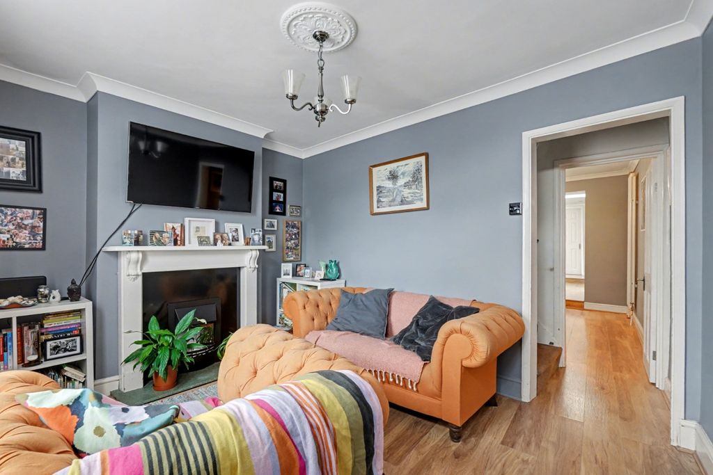 Property photo 3 of 16 4619969