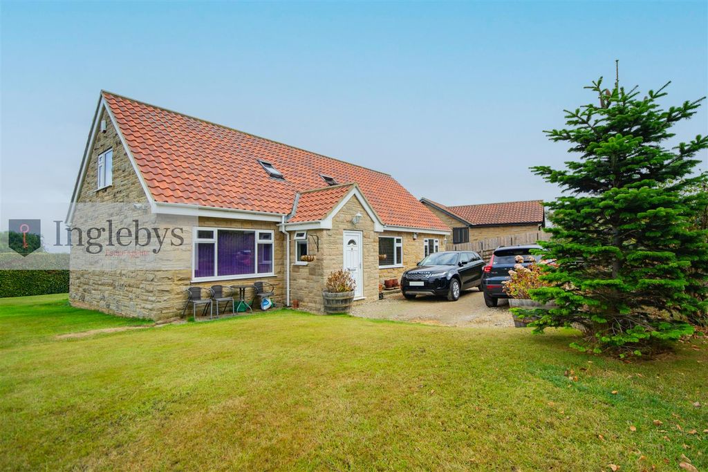 Property photo 1 of 44
