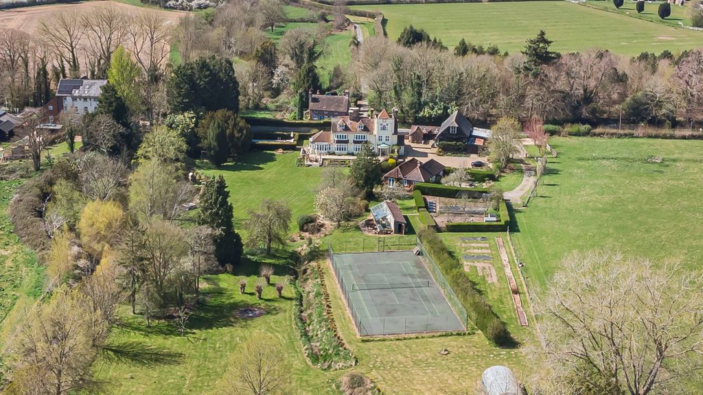 Property photo 1 of 25 Aerial