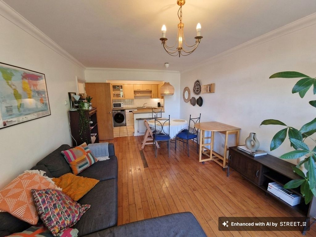 Property photo 3 of 31