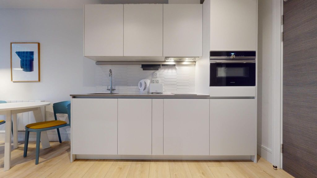 Property photo 2 of 20 Kitchen