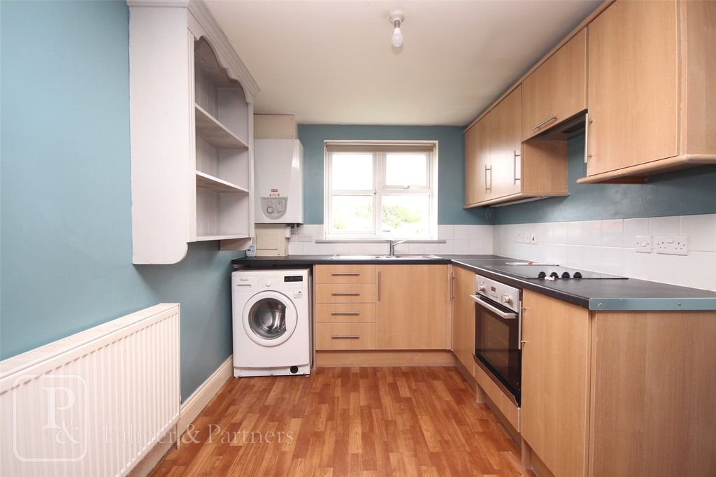 Property photo 3 of 9 Picture No. 06