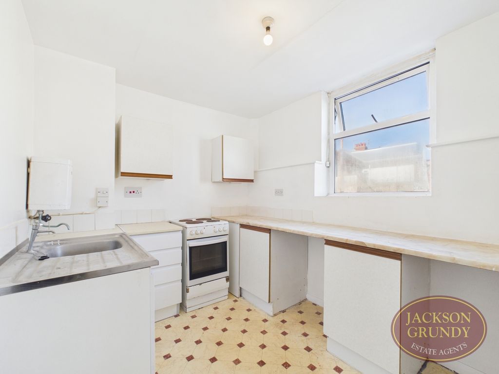 Property photo 2 of 8 Billington Street