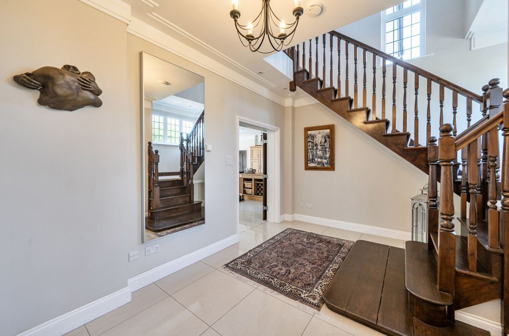 Property photo 3 of 28 1486480-12-6A5673...